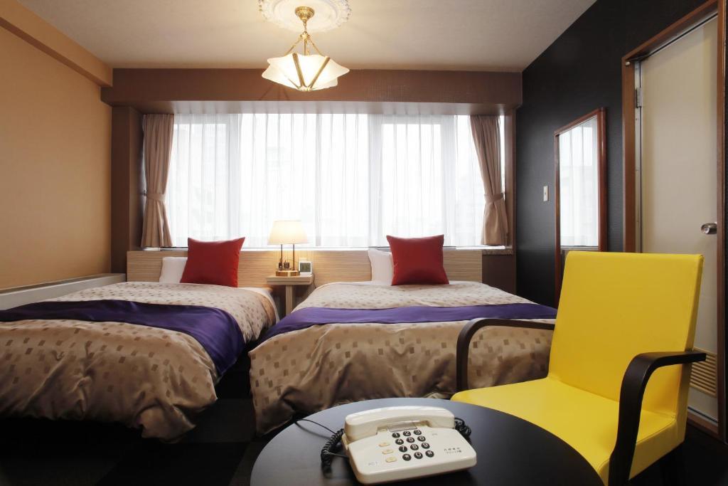 Hotel 1-2-3 Nagoya Marunouchi Rum bild